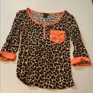 Leopard print jersey top with neon trim